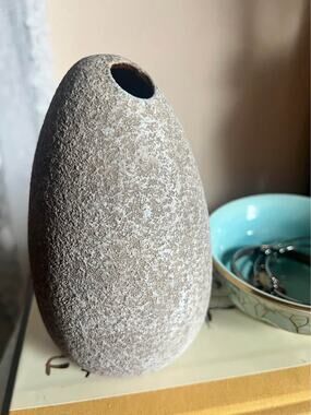 Chive Stone-Texture Bud Vase